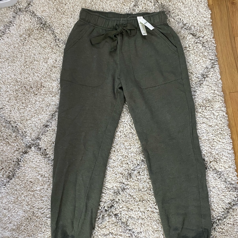 AE Sweatpants - Picture 2 of 5
